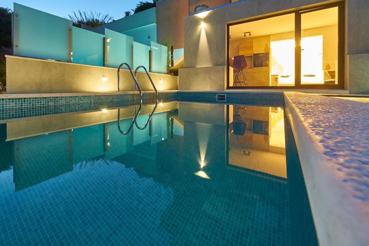 Gallery Luxury Suites & Rooms สปลิท ภายนอก รูปภาพ