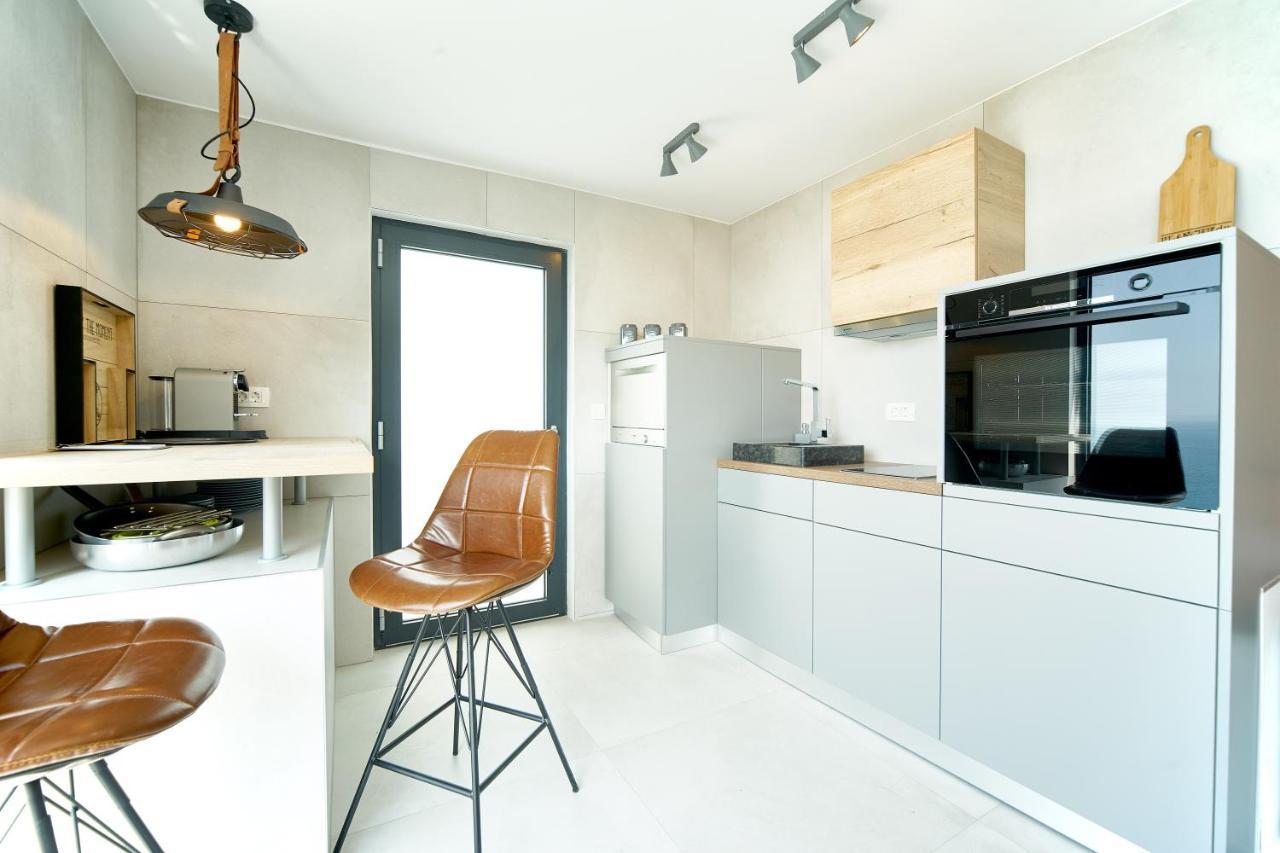 Gallery Luxury Suites & Rooms สปลิท ภายนอก รูปภาพ