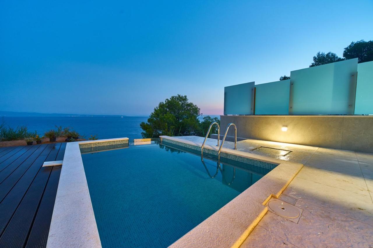 Gallery Luxury Suites & Rooms สปลิท ภายนอก รูปภาพ