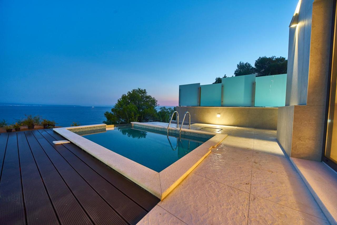 Gallery Luxury Suites & Rooms สปลิท ภายนอก รูปภาพ
